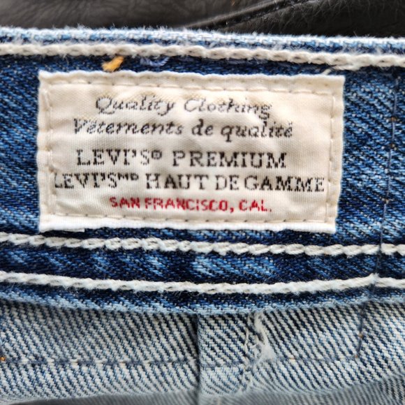 Levi's Mini Skirt - Picture 6 of 7